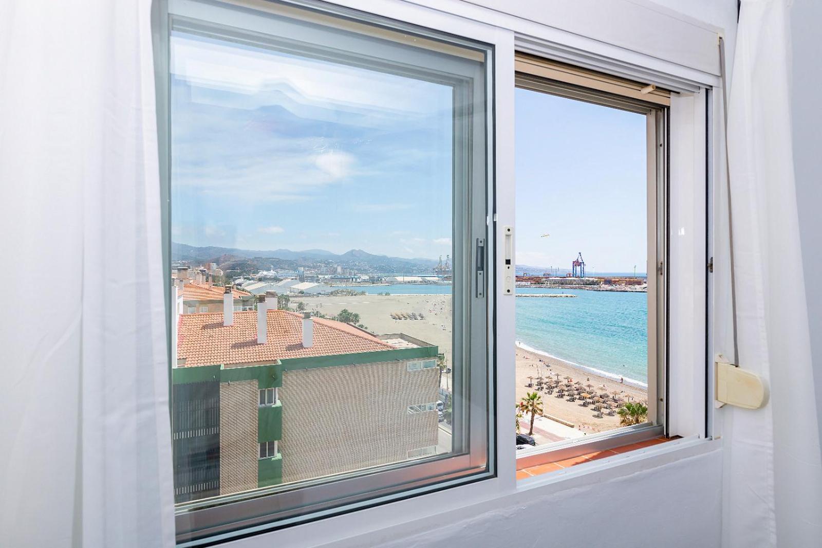 Impresionante Vista Al Mar - Elegante Apartamento มาลากา ภายนอก รูปภาพ