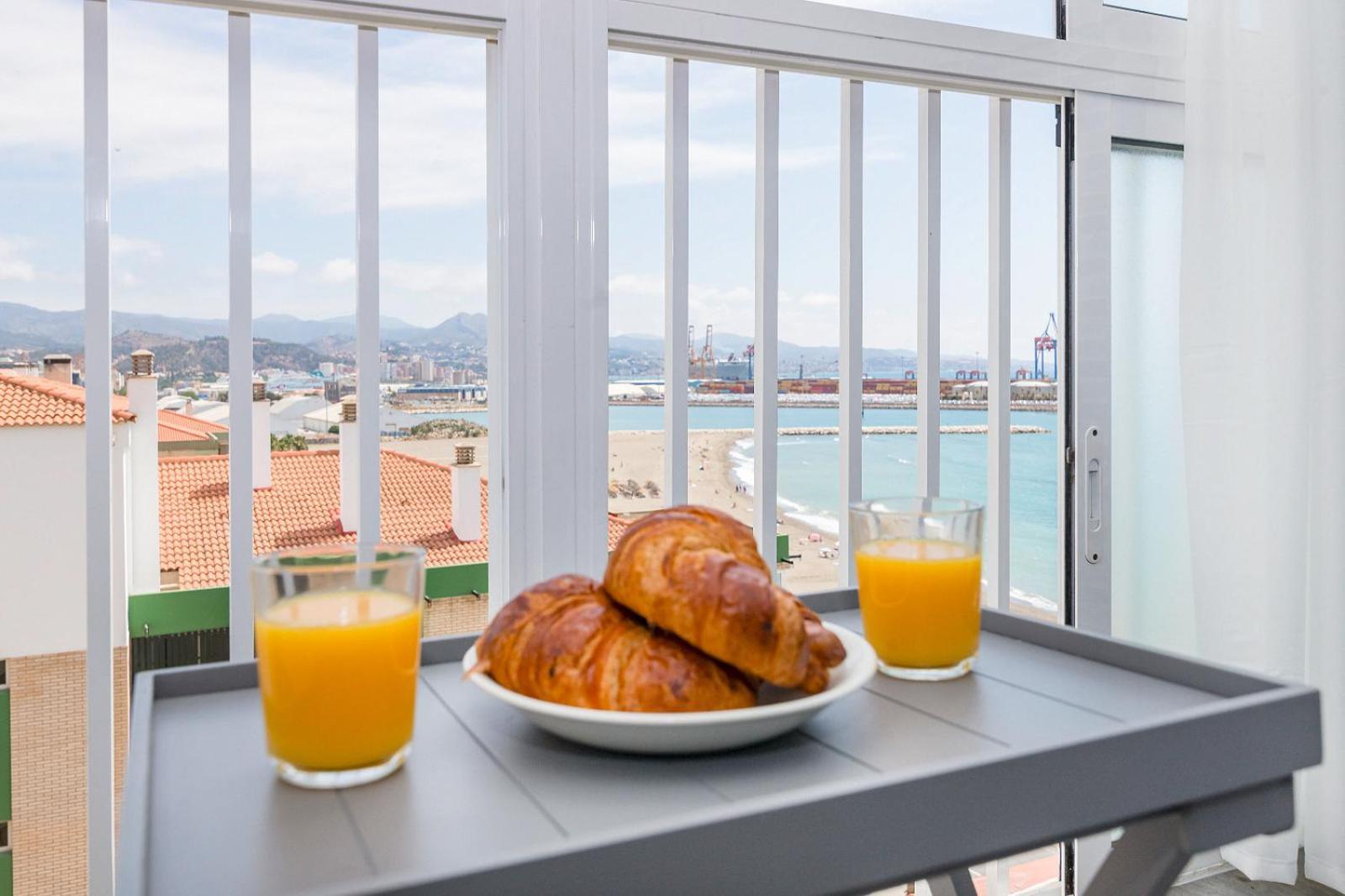 Impresionante Vista Al Mar - Elegante Apartamento มาลากา ภายนอก รูปภาพ